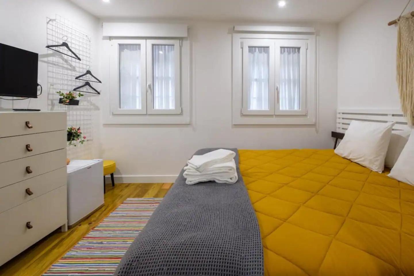 Casa Velhinha - Design, Culture And Comfort In غيمارايش المظهر الخارجي الصورة
