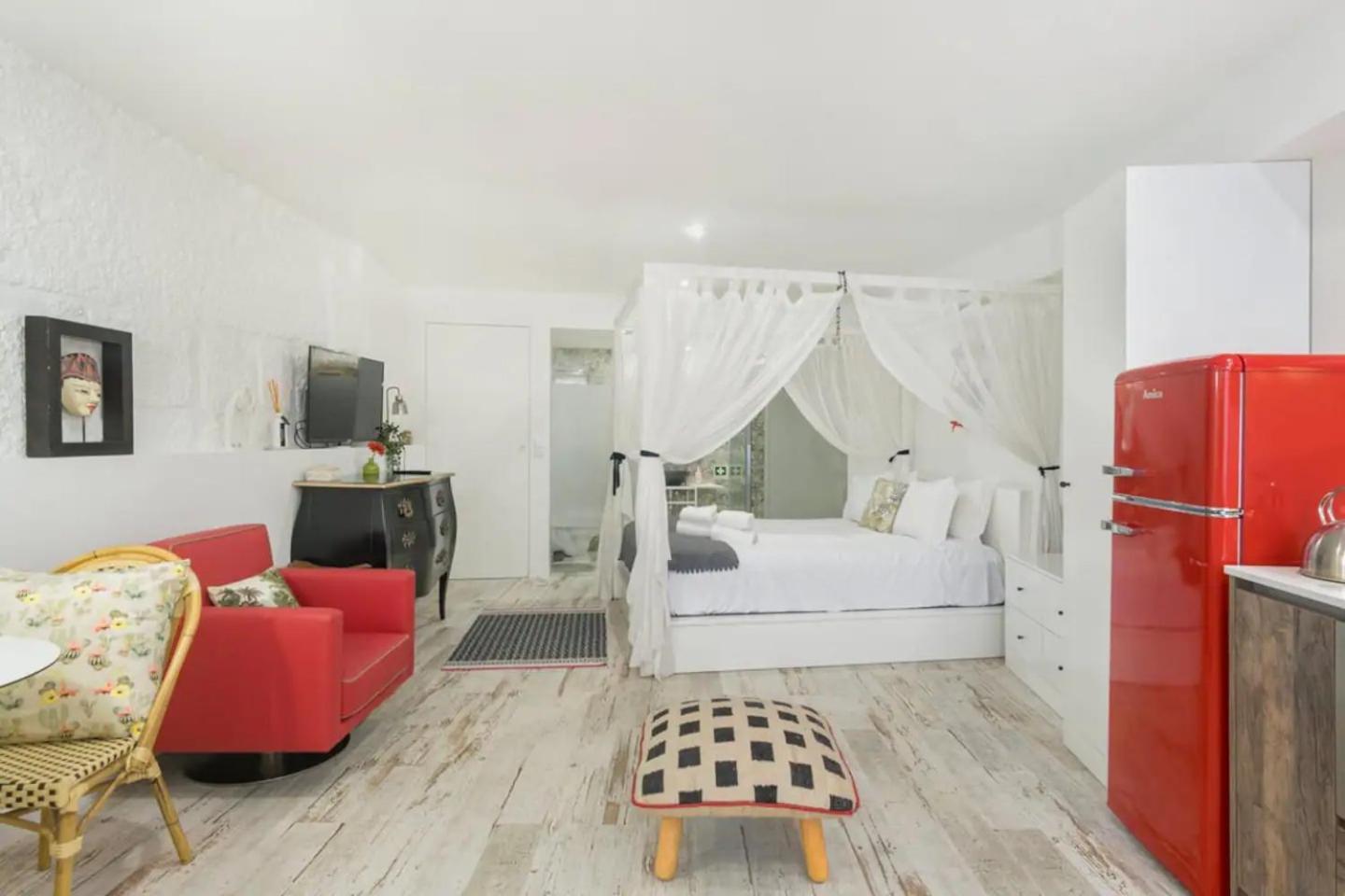 Casa Velhinha - Design, Culture And Comfort In غيمارايش المظهر الخارجي الصورة